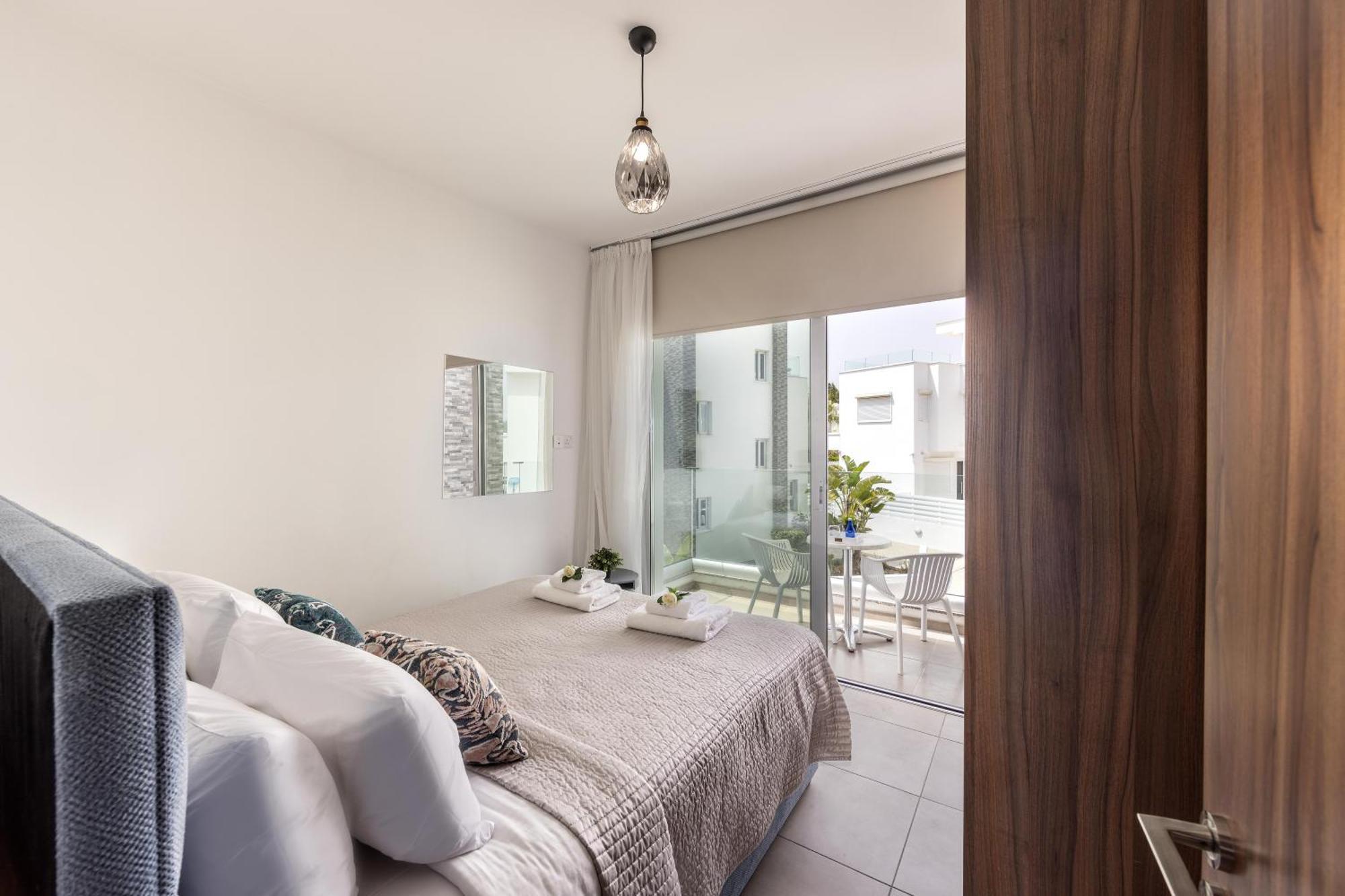 Fig Tree Bay Residences 5 プロタラス エクステリア 写真