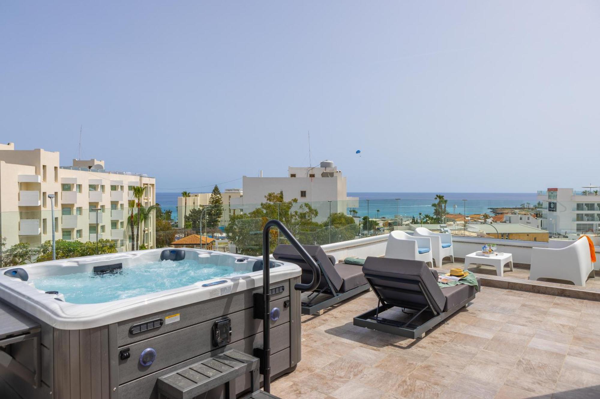 Fig Tree Bay Residences 5 プロタラス エクステリア 写真